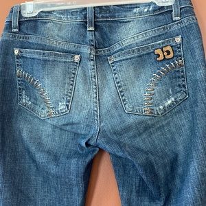 Joe’s jeans, Capri pants with raw hemline and distressing throughout. Size 25.
